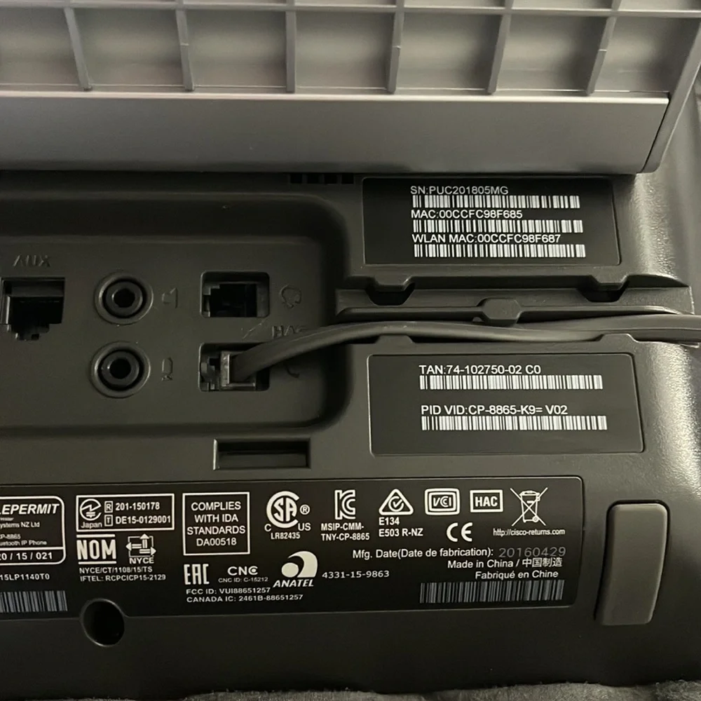 Cisco CP-8865 IP Phone- LIke new-still has plasti on screen - Picture 4 of 12